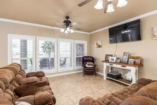 210 Lariat Ln, Burnet, TX 78611 - Photo 11