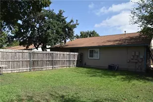 12208 Dundee Dr, Austin, TX 78759 - Photo 7