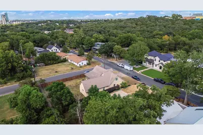 2602 Little John Lane, Austin, TX 78704 - Photo 7