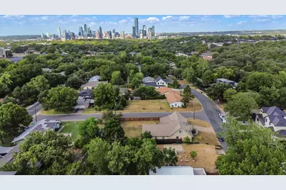 2602 Little John Lane, Austin, TX 78704 - Photo 11