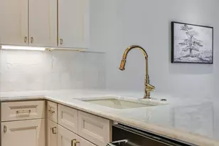 802 S 1st Street S, Austin, TX 78704 - Photo 19