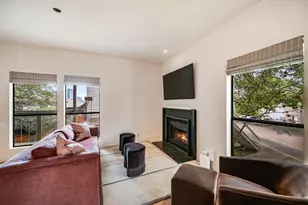 802 S 1st Street S, Austin, TX 78704 - Photo 3
