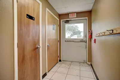 401 Wilkes Street, Smithville, TX 78957 - Photo 33