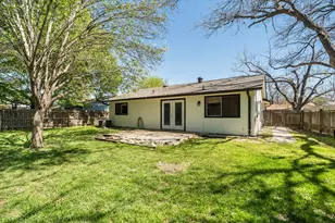 10422 Firethorn Ln, Austin, TX 78750 - Photo 9