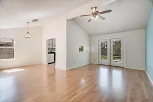 10422 Firethorn Ln, Austin, TX 78750 - Photo 3