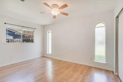 10422 Firethorn Lane, Austin, TX 78750 - Photo 5