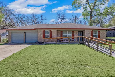 3205 Laguna Drive, Austin, TX 78741 - Photo 1