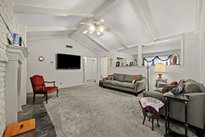 3205 Laguna Drive, Austin, TX 78741 - Photo 5