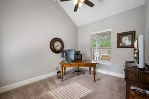 401 Skyflower Dr, Georgetown, TX 78628 - Photo 11
