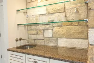 2410 Enfield Rd, Austin, TX 78703 - Photo 21