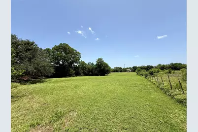 1629 Pecos Street, Lockhart, TX 78644 - Photo 23