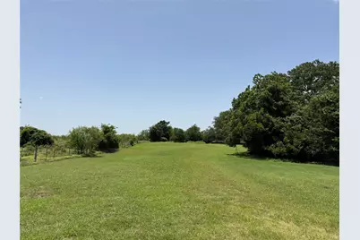1629 Pecos Street, Lockhart, TX 78644 - Photo 13
