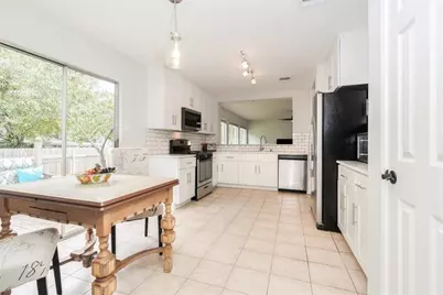 20805 Jumpers Delight Lane, Pflugerville, TX 78660 - Photo 11