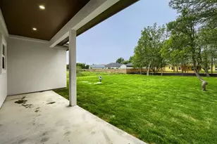137 E Pauwela Ln, Bastrop, TX 78602 - Photo 33