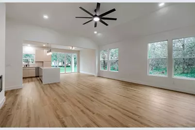 137 E Pauwela Lane, Bastrop, TX 78602 - Photo 7