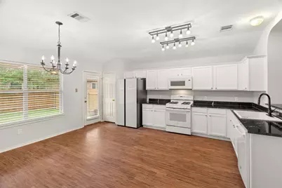 11407 Jim Thorpe Lane, Austin, TX 78748 - Photo 9