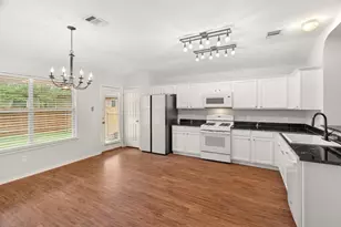 11407 Jim Thorpe Ln, Austin, TX 78748 - Photo 9