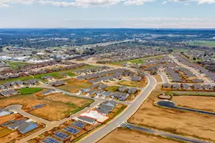 113 Watercourse Wy, Bastrop, TX 78602 - Photo 35