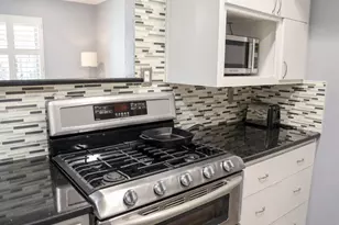 505 W 7th St, Austin, TX 78701 - Photo 7