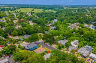 1408 Luna St, Austin, TX 78721 - Photo 5