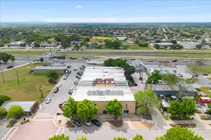 117 East St, Hutto, TX 78634 - Photo 15