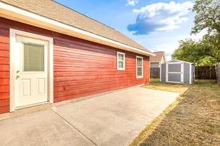 1628 Armstrong St, Luling, TX 78648 - Photo 19