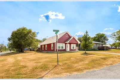 1628 Armstrong Street, Luling, TX 78648 - Photo 1