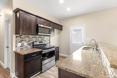 1628 Armstrong Street, Luling, TX 78648 - Photo 9