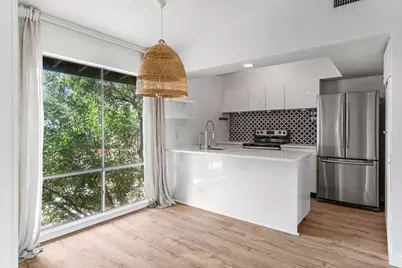 1304 Mariposa Drive #206, Austin, TX 78704 - Photo 5