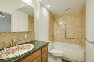 700 S 1st St, Austin, TX 78704 - Photo 9