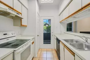 700 S 1st St, Austin, TX 78704 - Photo 5