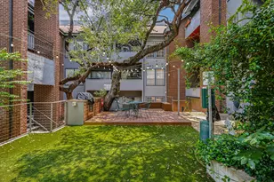 700 S 1st St, Austin, TX 78704 - Photo 17