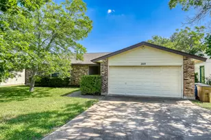 3801 Eton Ln, Austin, TX 78727 - Photo 3