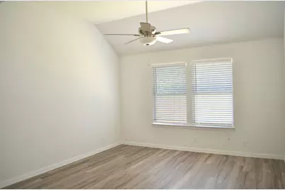 18 Azalea Drive, Georgetown, TX 78626 - Photo 23