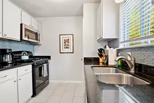 7203 Barnsdale Way, Austin, TX 78745 - Photo 9