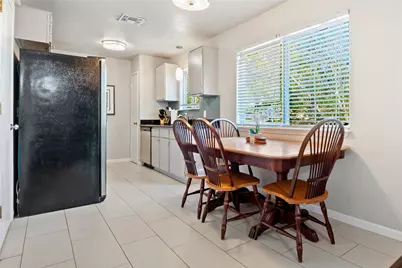 7203 Barnsdale Way, Austin, TX 78745 - Photo 11