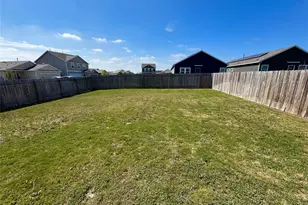 14221 Lyndora Ln, Pflugerville, TX 78660 - Photo 17