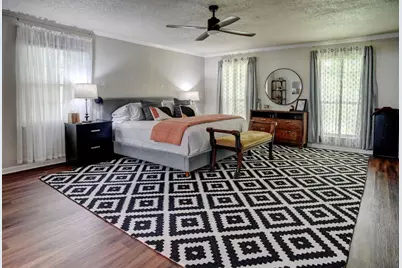 4703 Laguna Lane, Austin, TX 78746 - Photo 13