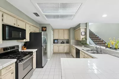 6604 Liveoak Drive, Austin, TX 78746 - Photo 9