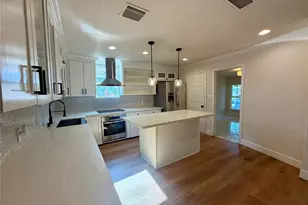 11631 Langdon Ln, Houston, TX 77072 - Photo 7