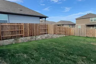 195 Longstraw Dr, Buda, TX 78610 - Photo 3