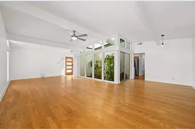 833 E 38th Street, Austin, TX 78705 - Photo 7