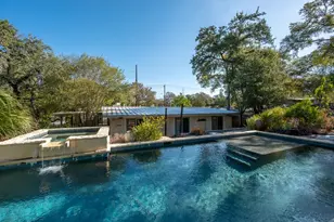 833 E 38th St, Austin, TX 78705 - Photo 31