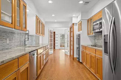 833 E 38th Street, Austin, TX 78705 - Photo 11