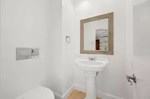 833 E 38th St, Austin, TX 78705 - Photo 21