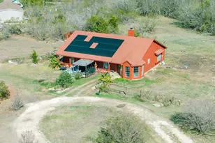 8548 Old Lockhart Rd, Buda, TX 78610 - Photo 3