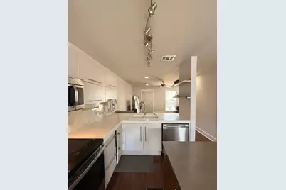 1101 Grove Boulevard #502, Austin, TX 78741 - Photo 9