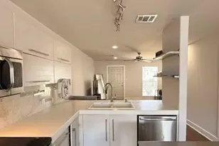 1101 Grove Blvd, Austin, TX 78741 - Photo 7