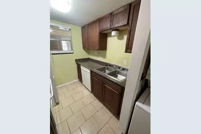 710 E Dean Keeton Street #104, Austin, TX 78705 - Photo 15