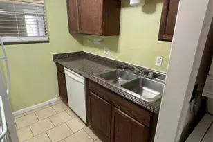 710 E Dean Keeton St, Austin, TX 78705 - Photo 15